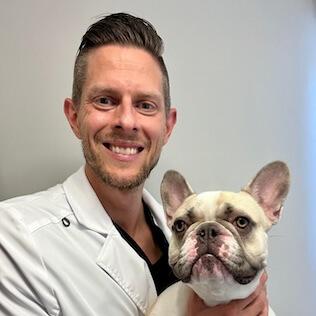 Dr. Rick Paynter  DVM